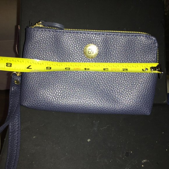Stone Mountain Blue Leather Wristlet Multiple Zipper Pouches with Wrist Strap - Picture 2 of 8